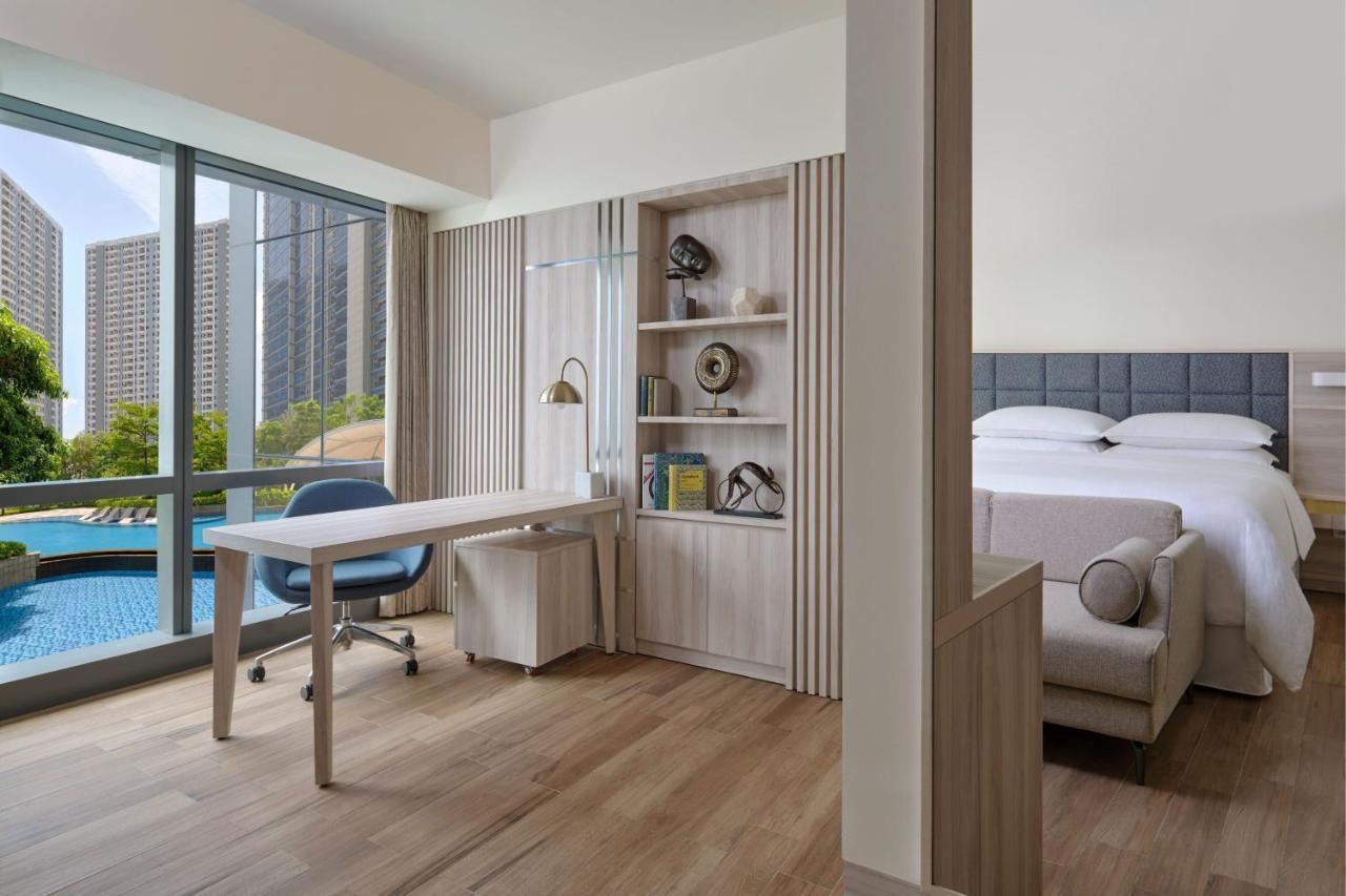 Four Points By Sheraton Surabaya, Pakuwon Indah Exteriör bild