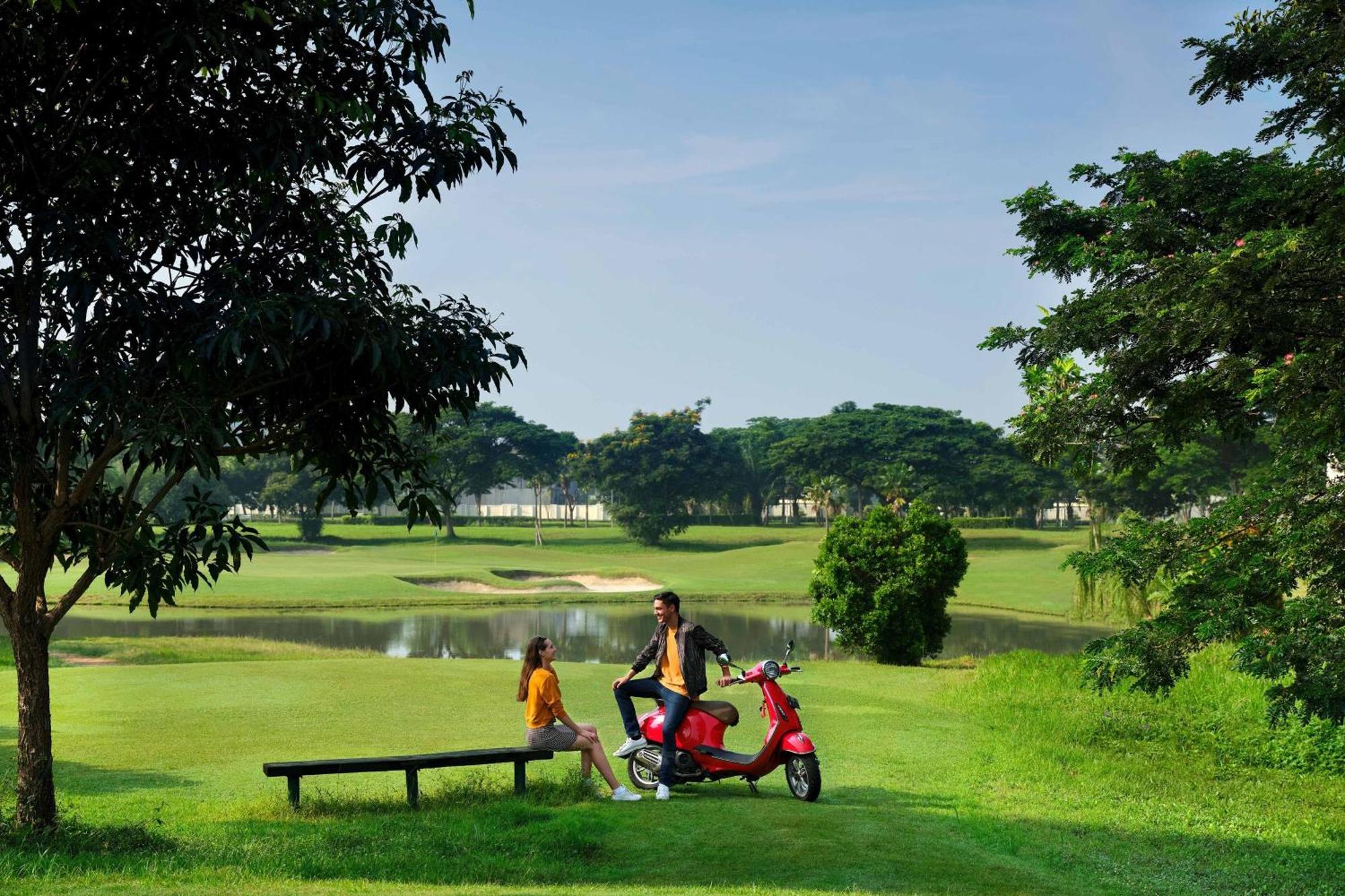 Four Points By Sheraton Surabaya, Pakuwon Indah Exteriör bild