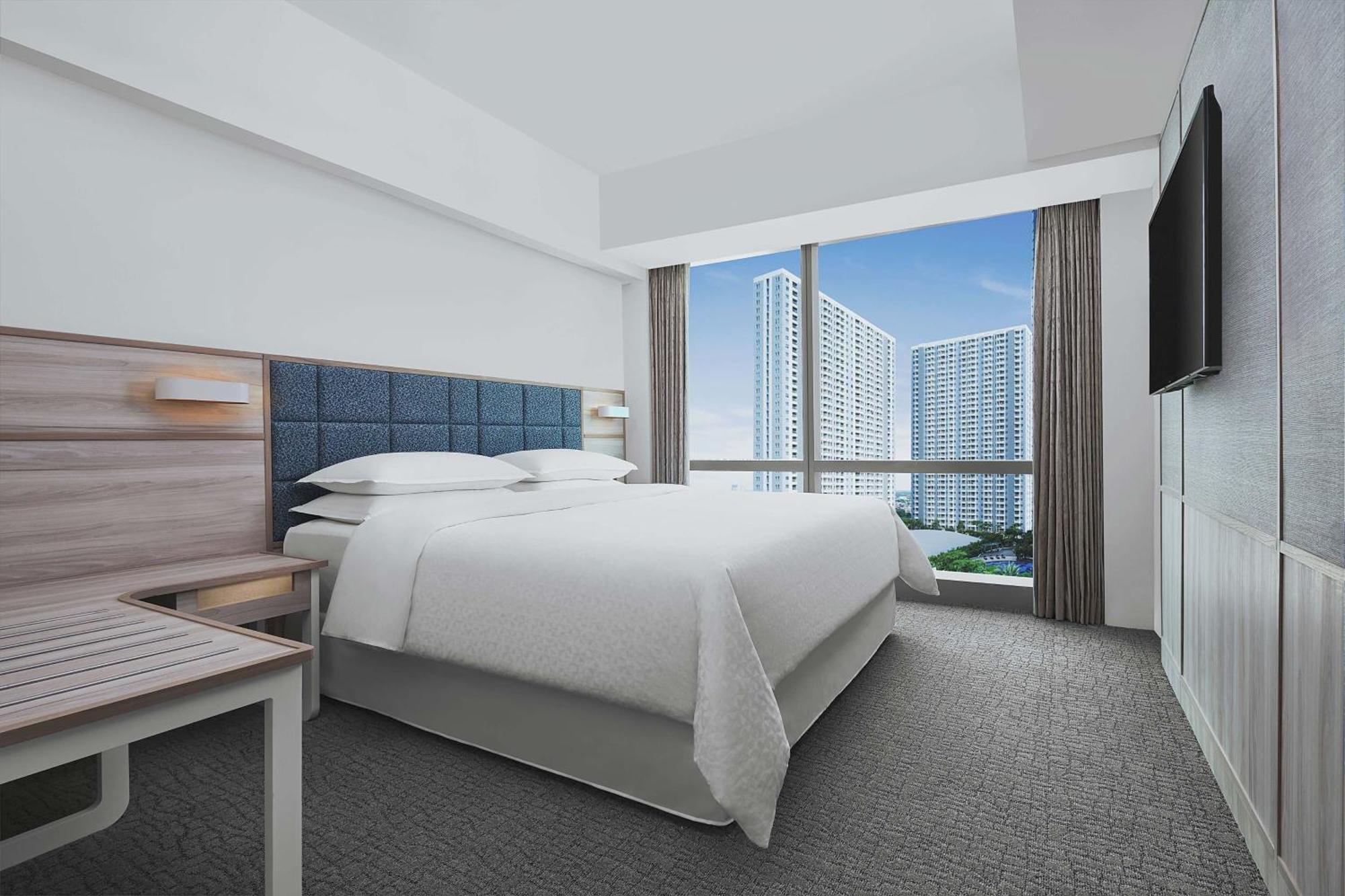 Four Points By Sheraton Surabaya, Pakuwon Indah Exteriör bild