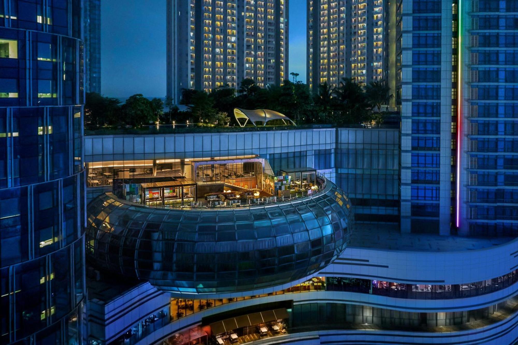 Four Points By Sheraton Surabaya, Pakuwon Indah Exteriör bild