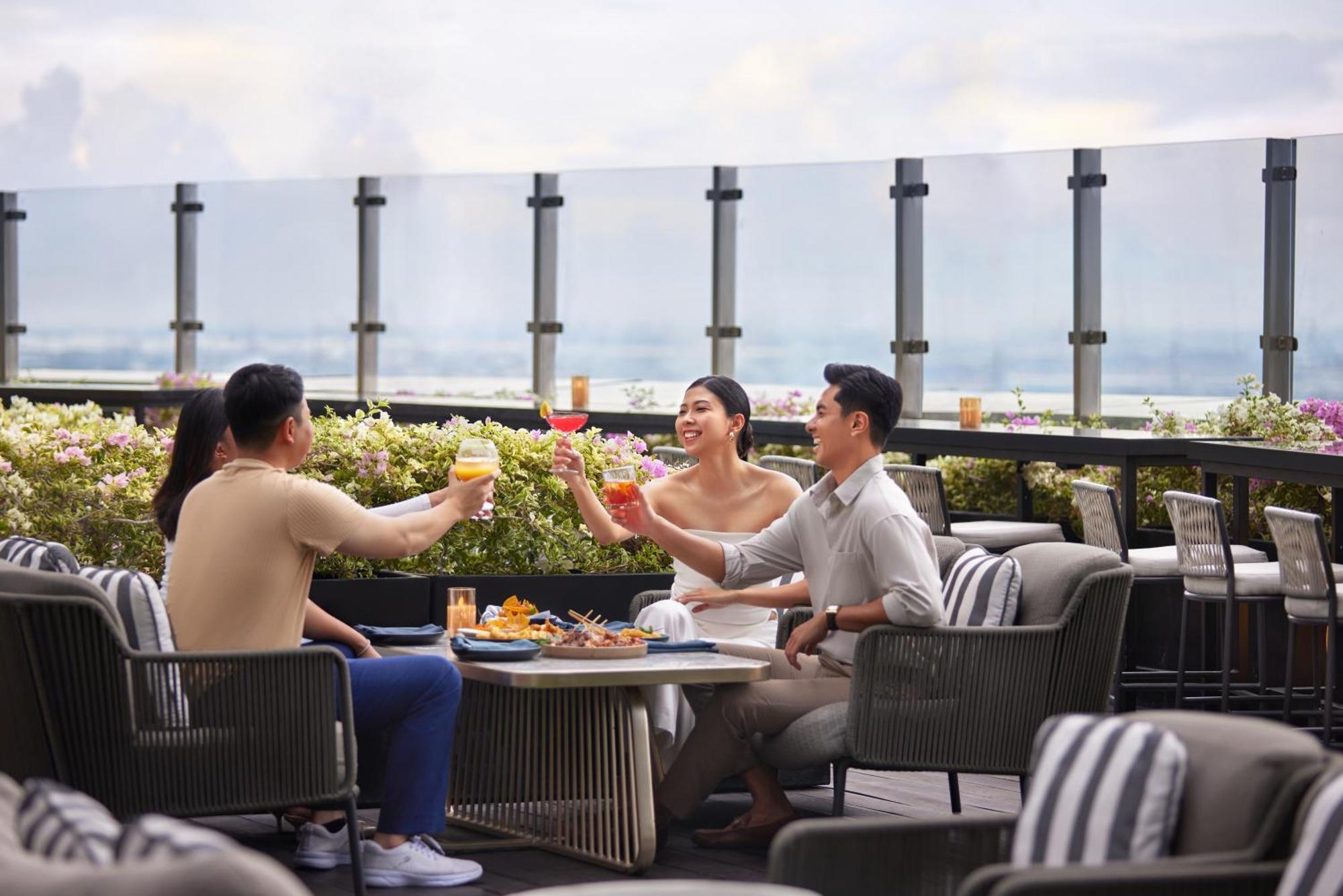 Four Points By Sheraton Surabaya, Pakuwon Indah Exteriör bild